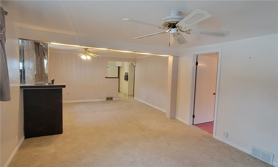 Economy, Pennsylvania 15143, United States, 3 Bedrooms Bedrooms, ,2 BathroomsBathrooms,Residential,Contingent,11979