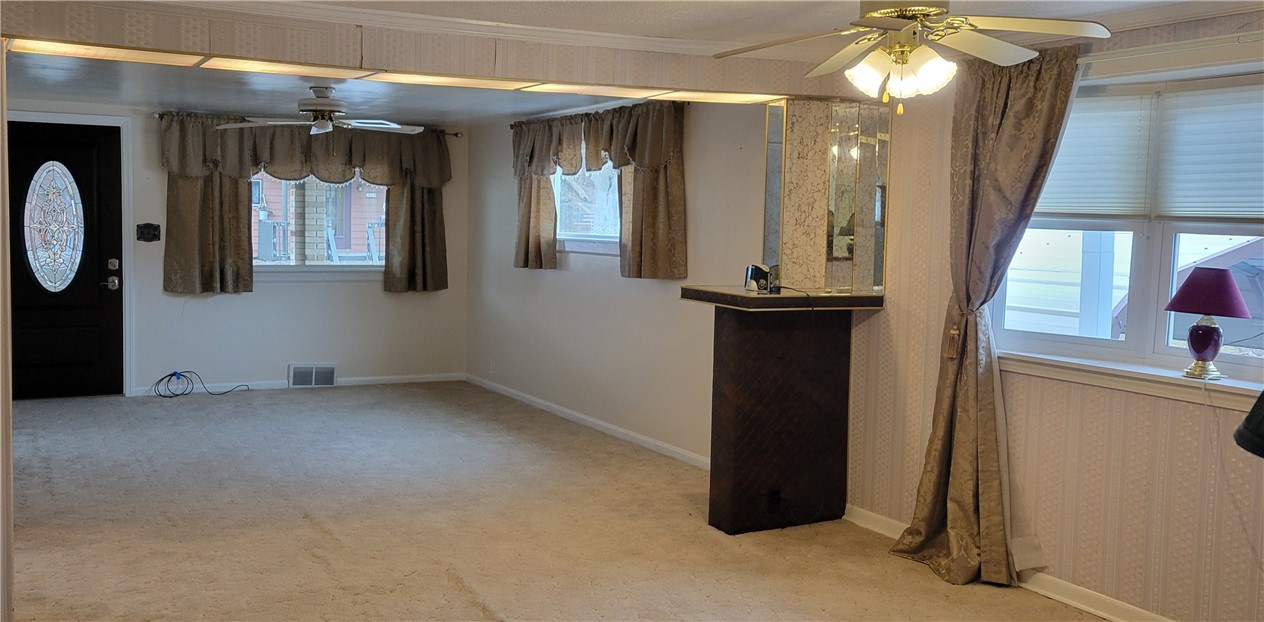 Economy, Pennsylvania 15143, United States, 3 Bedrooms Bedrooms, ,2 BathroomsBathrooms,Residential,Contingent,11979