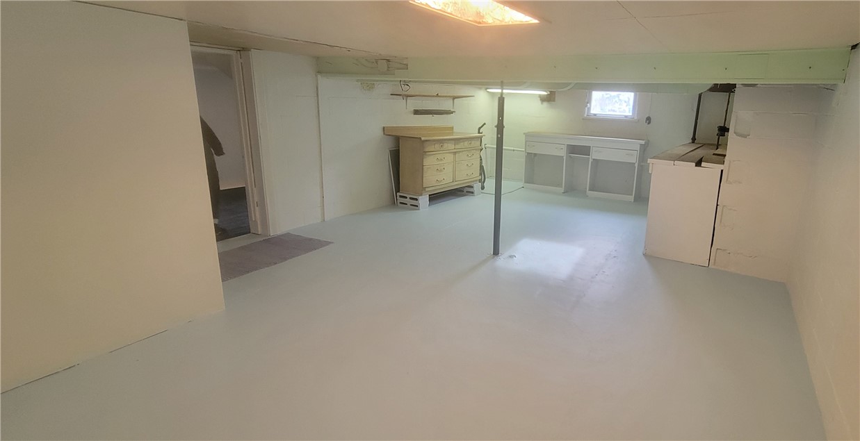 Economy, Pennsylvania 15143, United States, 3 Bedrooms Bedrooms, ,2 BathroomsBathrooms,Residential,Contingent,11979