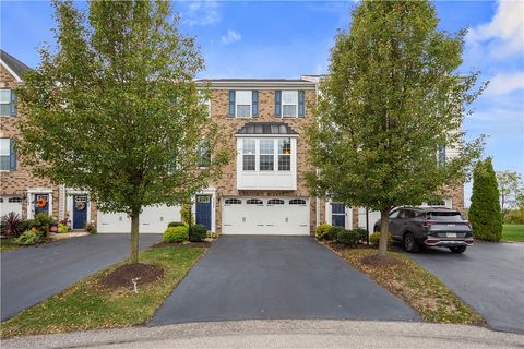 Photo of 1171 Bayberry Dr, Canonsburg, PA 15317 (MLS # 1727048)