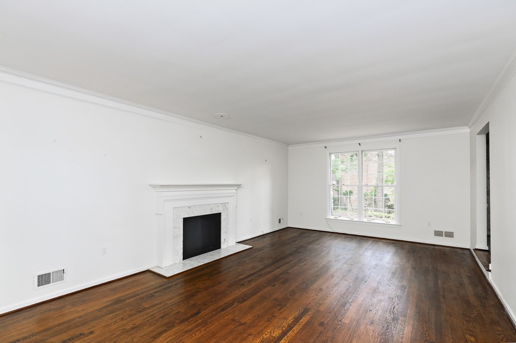 931 Valleyview