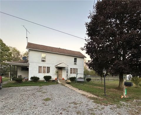 Photo of 1248 Chestnut Ridge Rd, Emlenton, PA 16373 (MLS # 1724165)