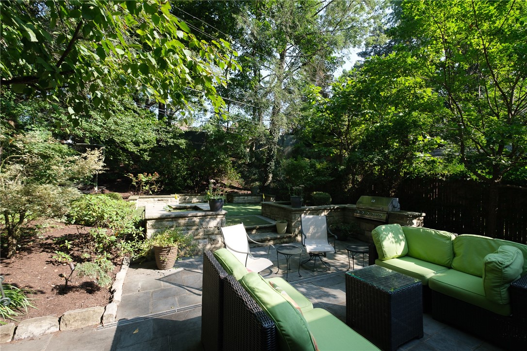 Squirrel Hill, Pennsylvania 15217, United States, 3 Bedrooms Bedrooms, ,3 BathroomsBathrooms,Residential,Active,98473