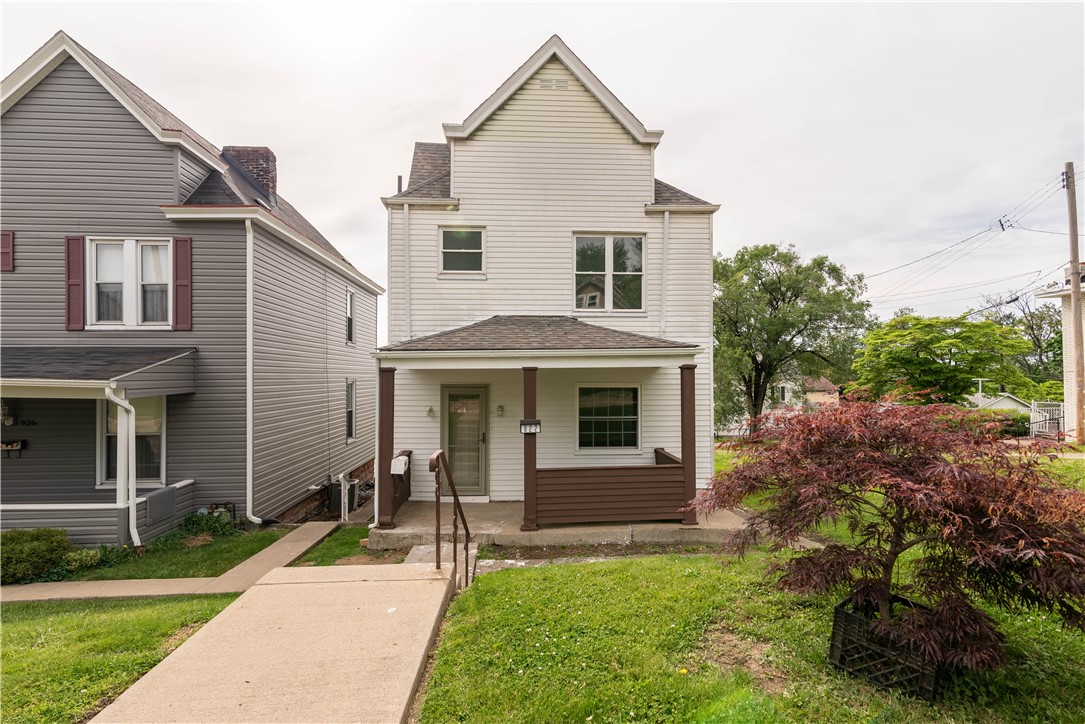 922 Broadway Ave