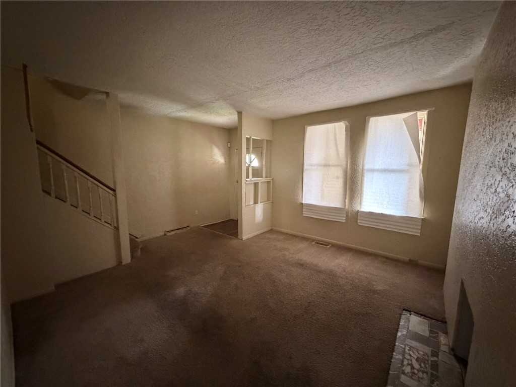 310 Arabella St - Photo 3