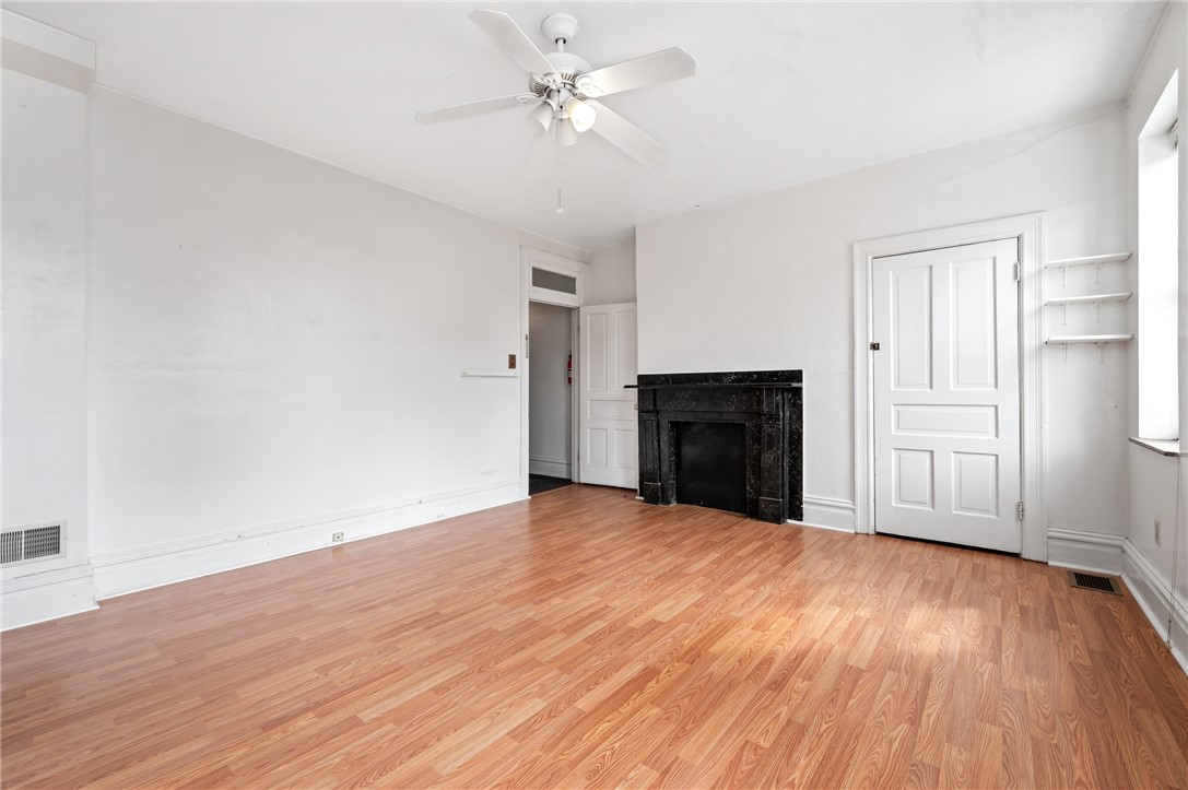 Oakland, Pennsylvania 15213, United States, 4 Bedrooms Bedrooms, ,2 BathroomsBathrooms,Residential,Active,150549