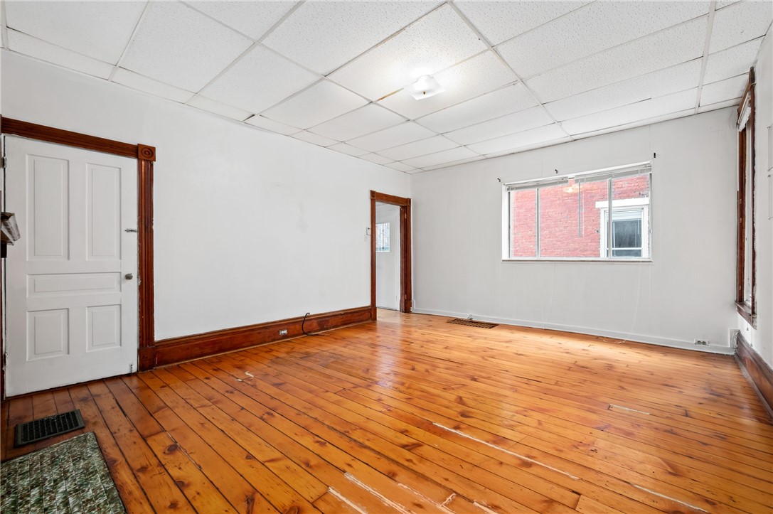 Oakland, Pennsylvania 15213, United States, 4 Bedrooms Bedrooms, ,2 BathroomsBathrooms,Residential,Active,150549