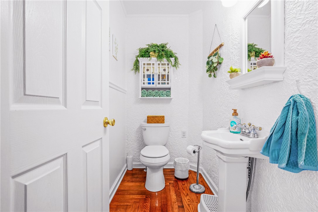 Windber, Pennsylvania 15963, United States, 4 Bedrooms Bedrooms, ,3 BathroomsBathrooms,Residential,Pending,105764