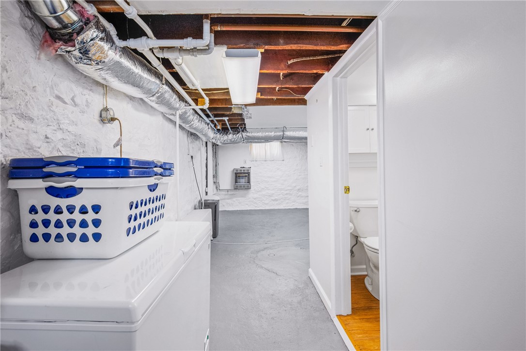 Windber, Pennsylvania 15963, United States, 4 Bedrooms Bedrooms, ,3 BathroomsBathrooms,Residential,Pending,105764