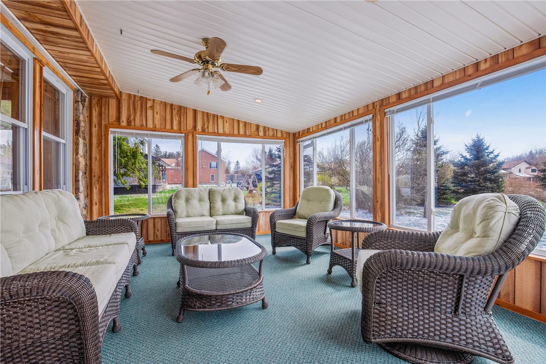 Windber, Pennsylvania 15963, United States, 4 Bedrooms Bedrooms, ,3 BathroomsBathrooms,Residential,Pending,105764