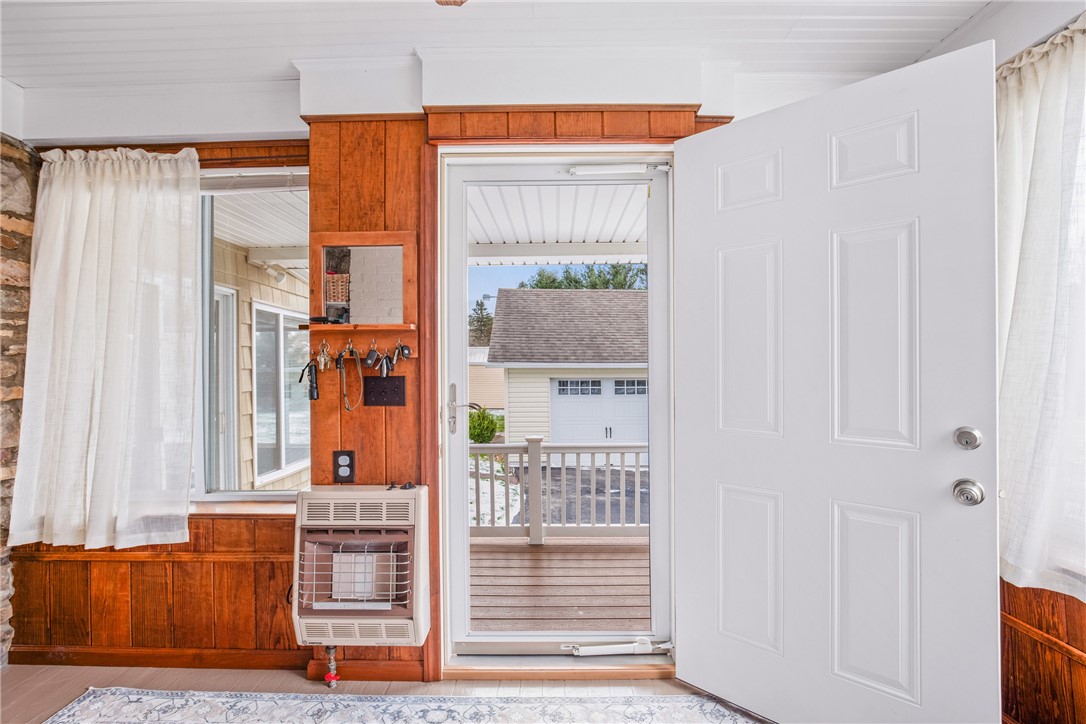 Windber, Pennsylvania 15963, United States, 4 Bedrooms Bedrooms, ,3 BathroomsBathrooms,Residential,Pending,105764