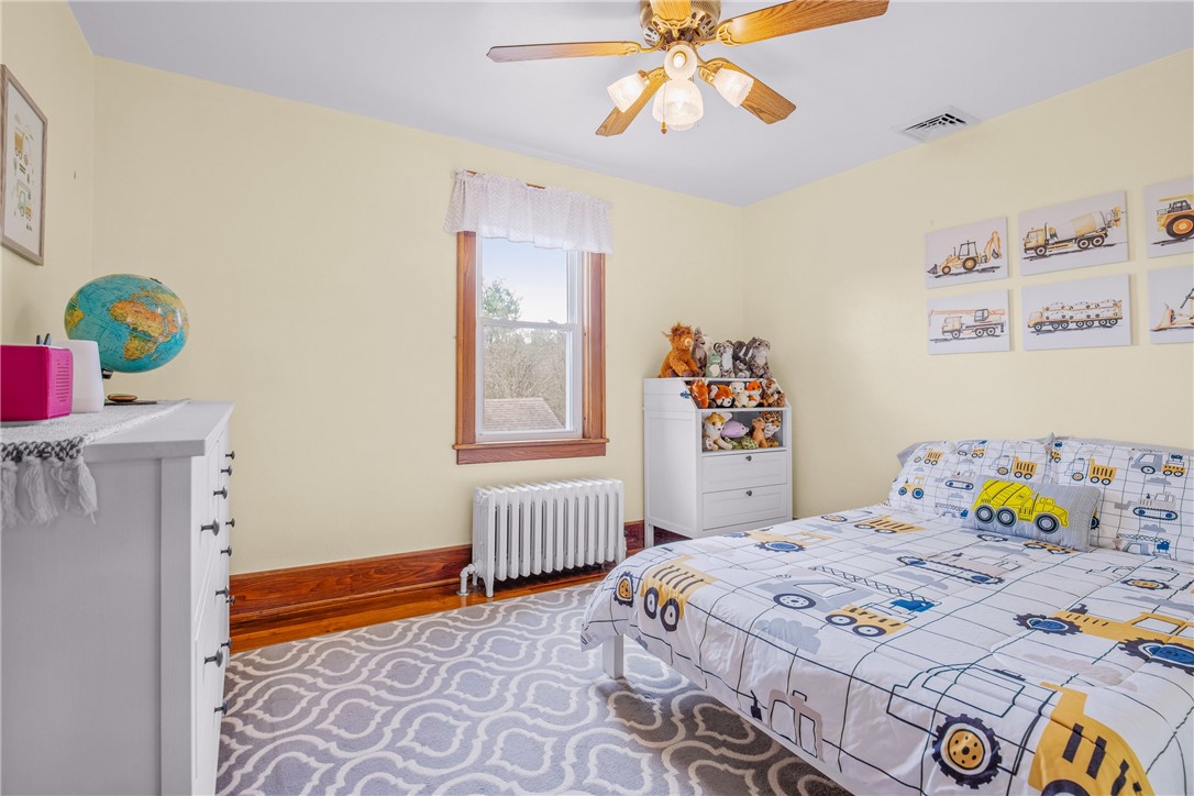 Windber, Pennsylvania 15963, United States, 4 Bedrooms Bedrooms, ,3 BathroomsBathrooms,Residential,Pending,105764