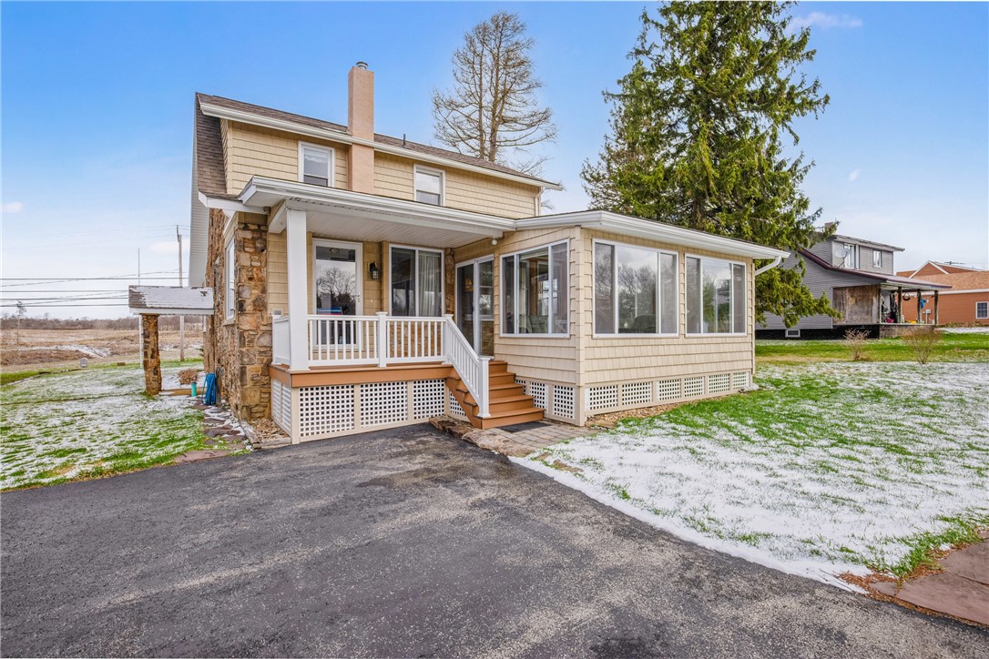 Windber, Pennsylvania 15963, United States, 4 Bedrooms Bedrooms, ,3 BathroomsBathrooms,Residential,Pending,105764