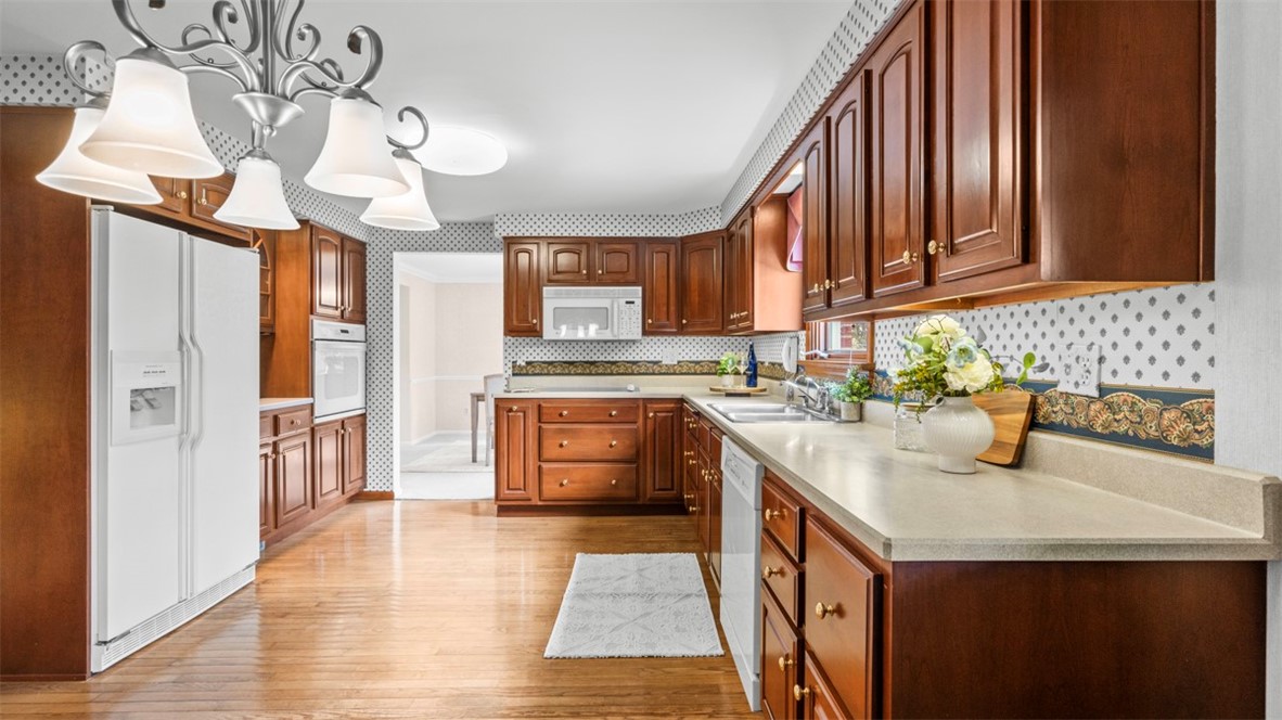 Baldwin Boro, Pennsylvania 15236, United States, 6 Bedrooms Bedrooms, ,3 BathroomsBathrooms,Residential,Contingent,144951