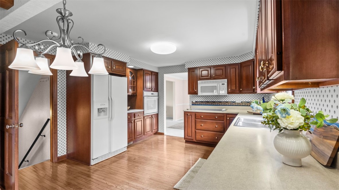 Baldwin Boro, Pennsylvania 15236, United States, 6 Bedrooms Bedrooms, ,3 BathroomsBathrooms,Residential,Contingent,144951