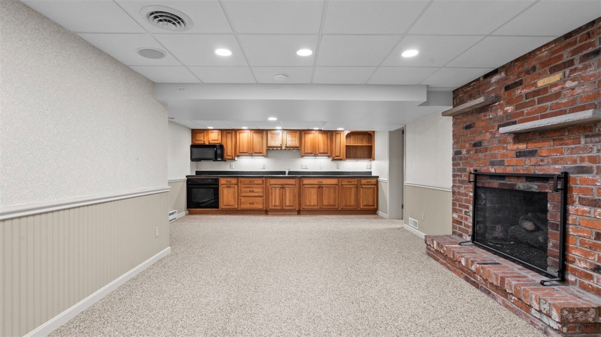 Baldwin Boro, Pennsylvania 15236, United States, 6 Bedrooms Bedrooms, ,3 BathroomsBathrooms,Residential,Contingent,144951