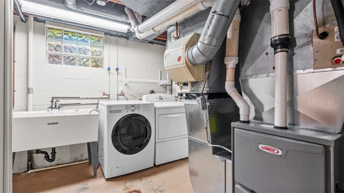 Baldwin Boro, Pennsylvania 15236, United States, 6 Bedrooms Bedrooms, ,3 BathroomsBathrooms,Residential,Contingent,144951