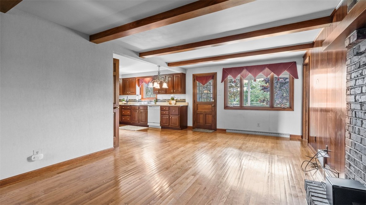 Baldwin Boro, Pennsylvania 15236, United States, 6 Bedrooms Bedrooms, ,3 BathroomsBathrooms,Residential,Contingent,144951