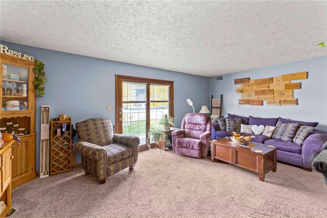 108 Clubhouse Dr