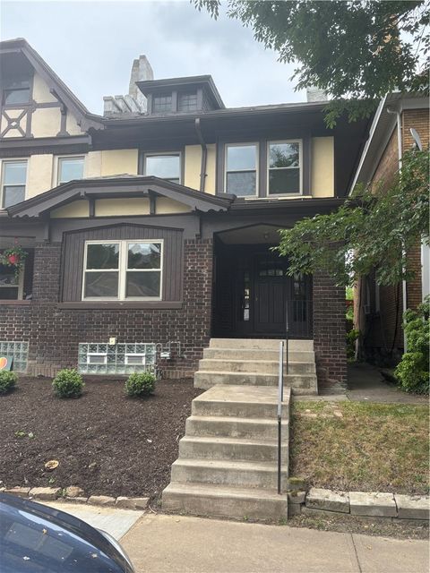 Photo of 1640 Jancey St, Pittsburgh, PA 15206 (MLS # 1760313)