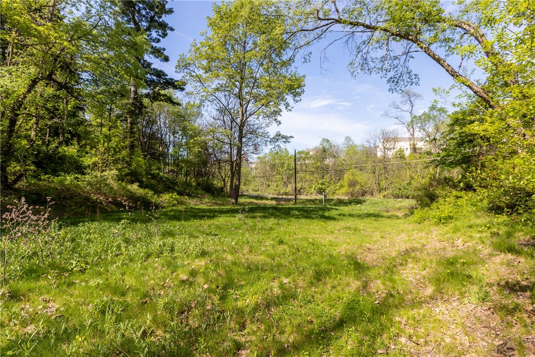 A Pennylvania Ave, New Stanton, Pennsylvania image 4