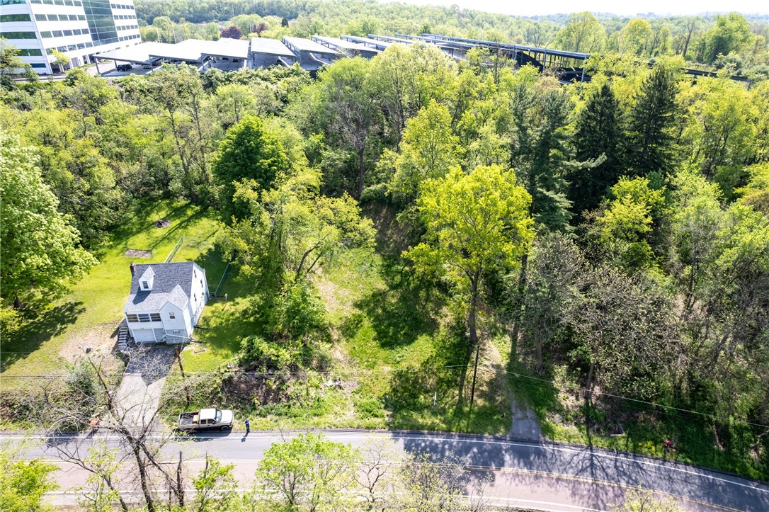 A Pennylvania Ave, New Stanton, Pennsylvania image 9