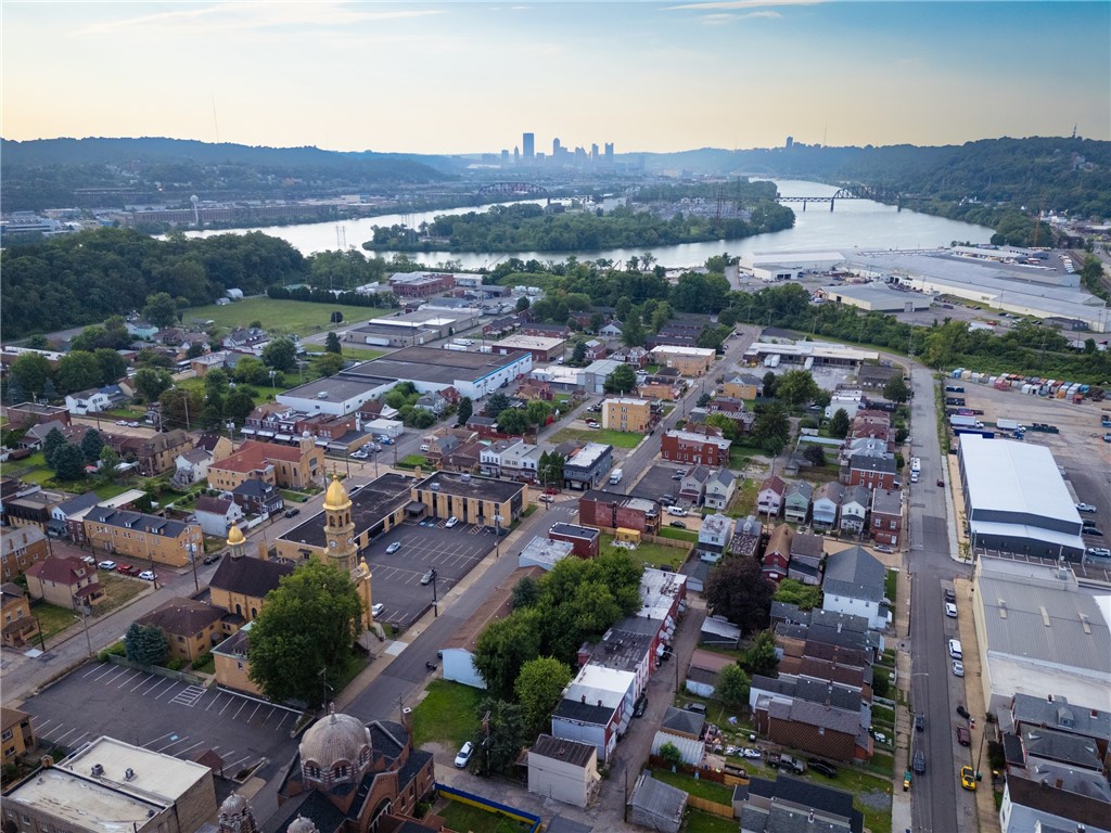 McKees Rocks, Pennsylvania 15136, United States, ,Residential,Pending,183856