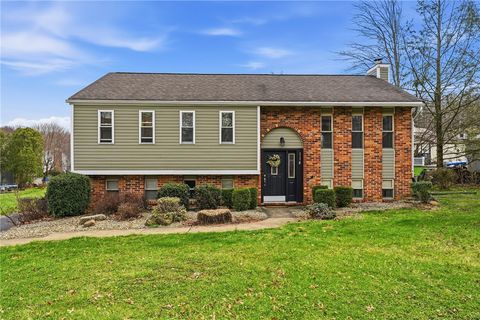 Photo of 114 Rembrandt Dr, Butler, PA 16002 (MLS # 1744816)