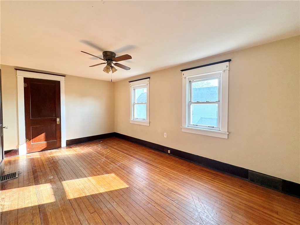 Rochester, Pennsylvania 15074, United States, 2 Bedrooms Bedrooms, ,1 BathroomBathrooms,Residential,Active,189339