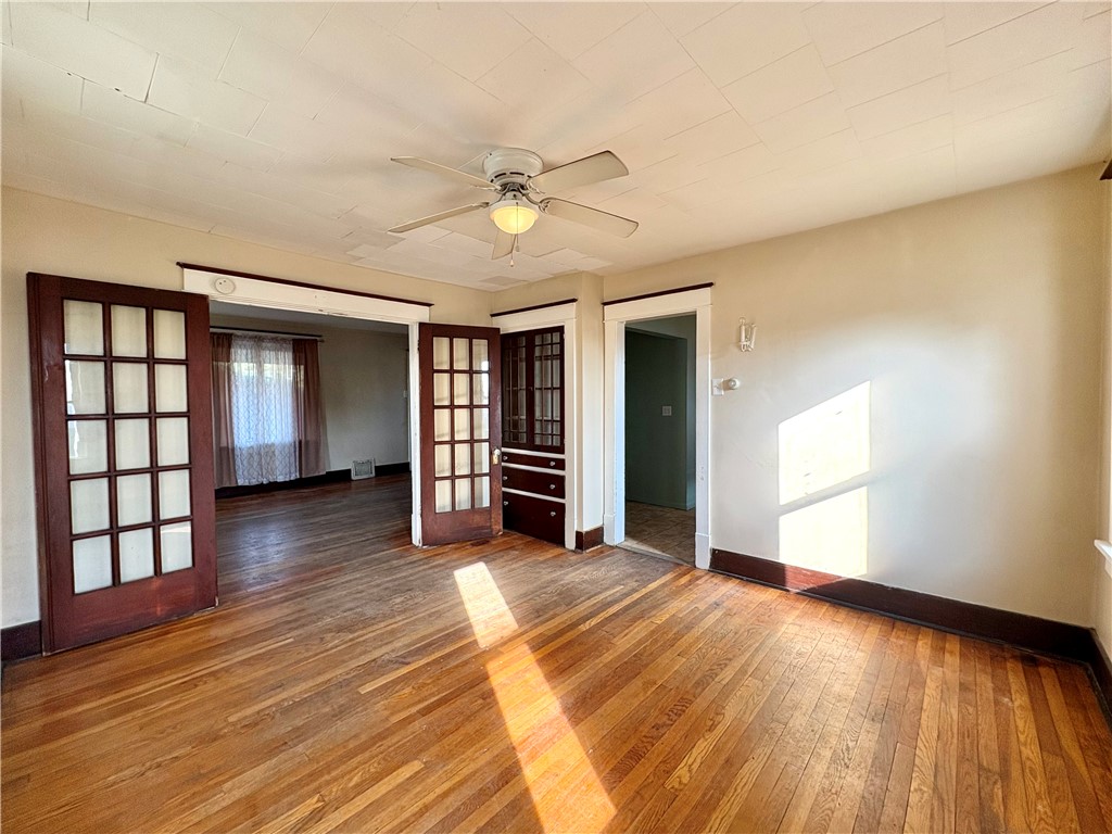 Rochester, Pennsylvania 15074, United States, 2 Bedrooms Bedrooms, ,1 BathroomBathrooms,Residential,Active,189339