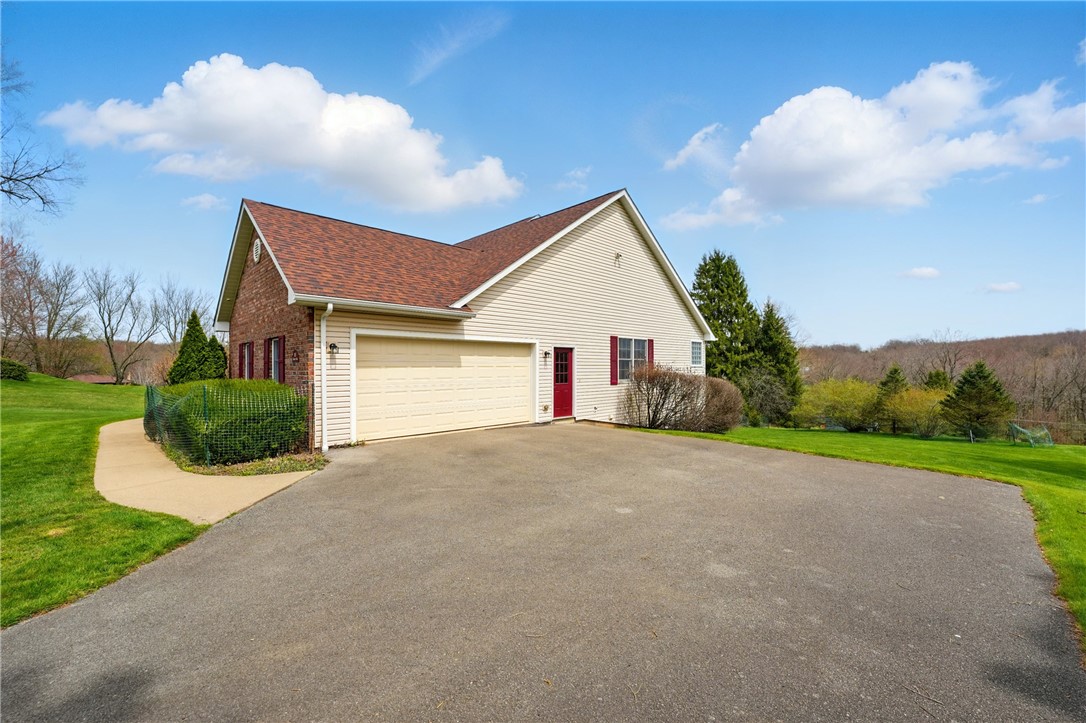 105 Hillcrest Road