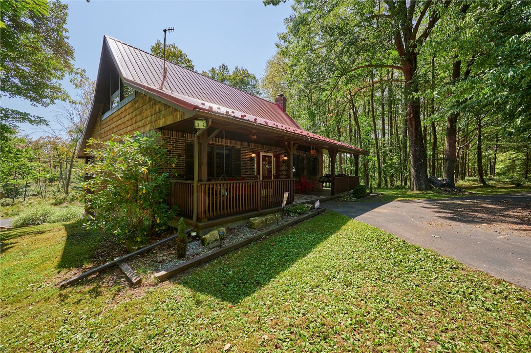 222 Morrissey Adams Rd