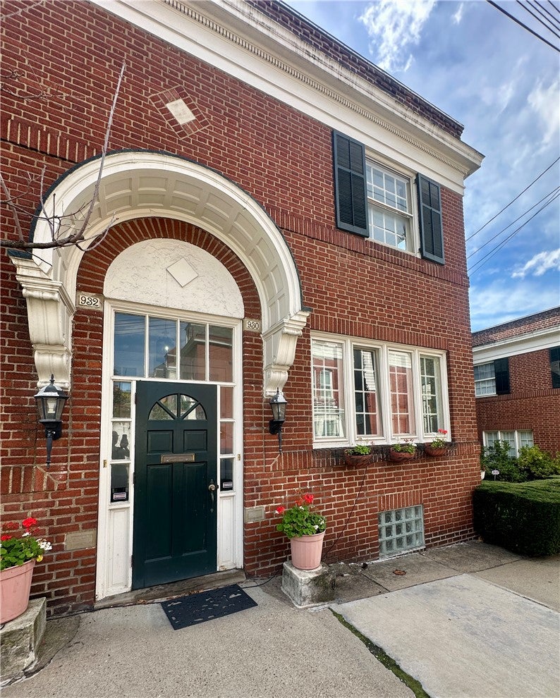 930 Bellefonte St