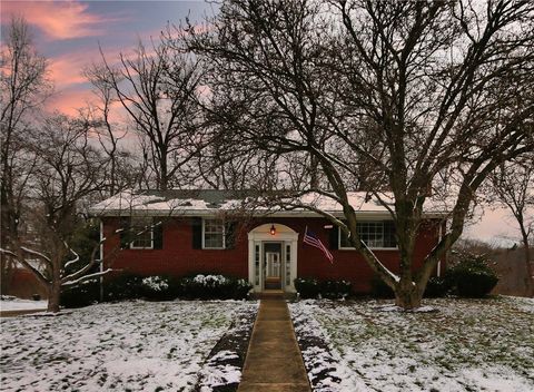 108 Shippen Dr Moon/Crescent Twp PA 15108