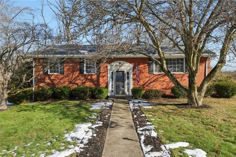 108 Shippen Dr Moon/Crescent Twp PA 15108
