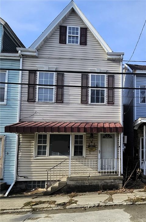 Photo of 418 Ella St, Bloomfield, PA 15224 (MLS # 1738202)