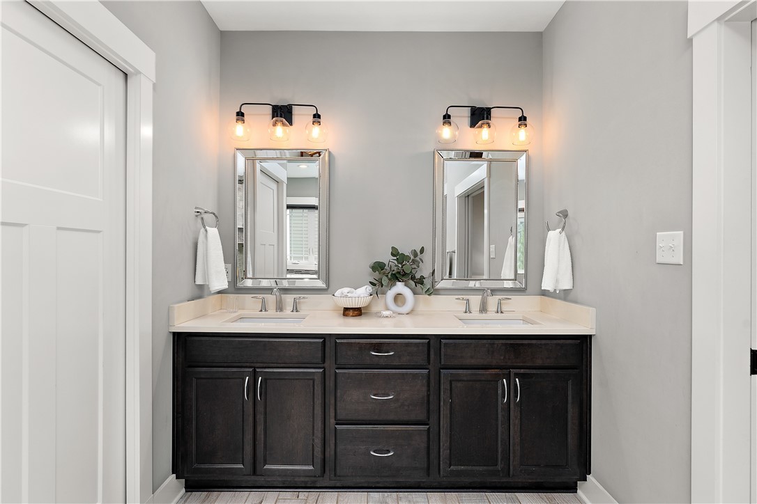 Marshall, Pennsylvania 16046, United States, 5 Bedrooms Bedrooms, ,3 BathroomsBathrooms,Residential,Active,176923