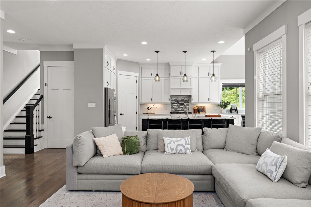 Marshall, Pennsylvania 16046, United States, 5 Bedrooms Bedrooms, ,3 BathroomsBathrooms,Residential,Active,176923