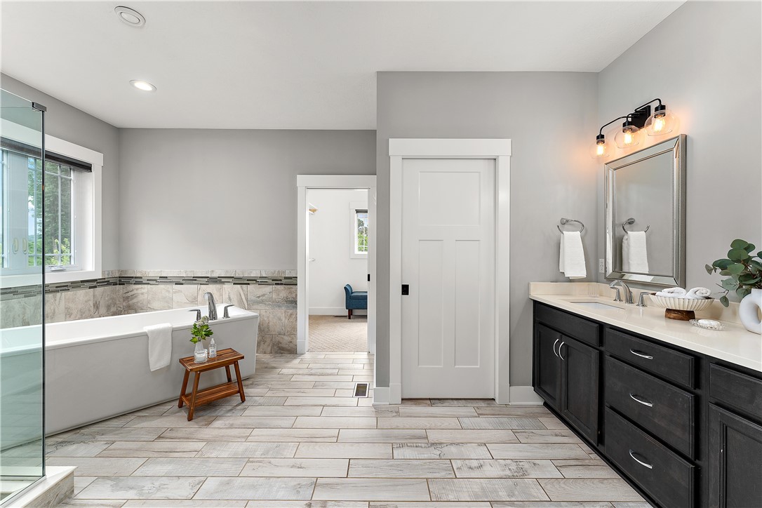 Marshall, Pennsylvania 16046, United States, 5 Bedrooms Bedrooms, ,3 BathroomsBathrooms,Residential,Active,176923