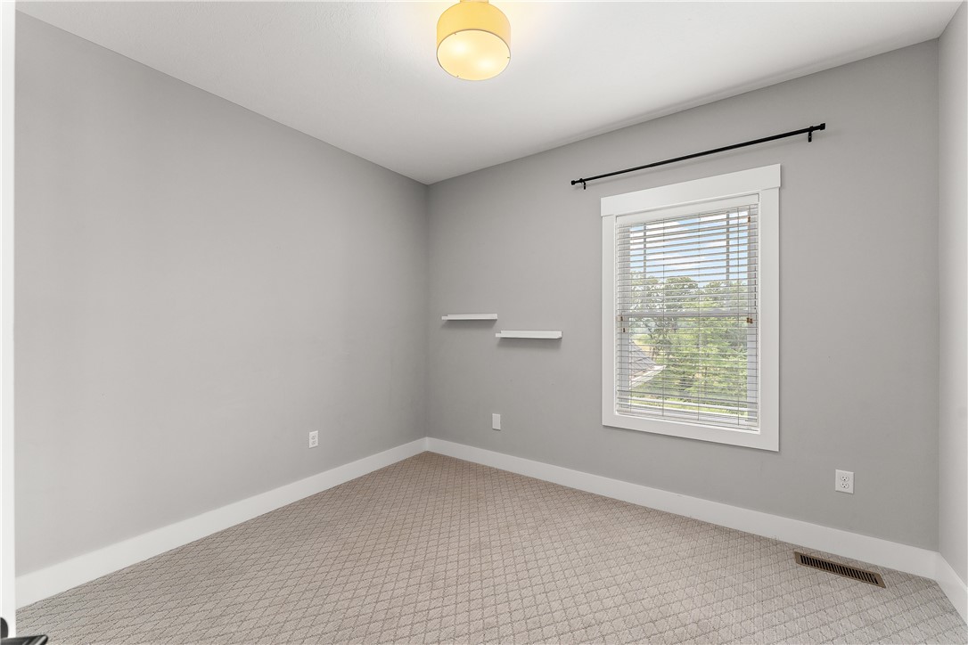 Marshall, Pennsylvania 16046, United States, 5 Bedrooms Bedrooms, ,3 BathroomsBathrooms,Residential,Active,176923