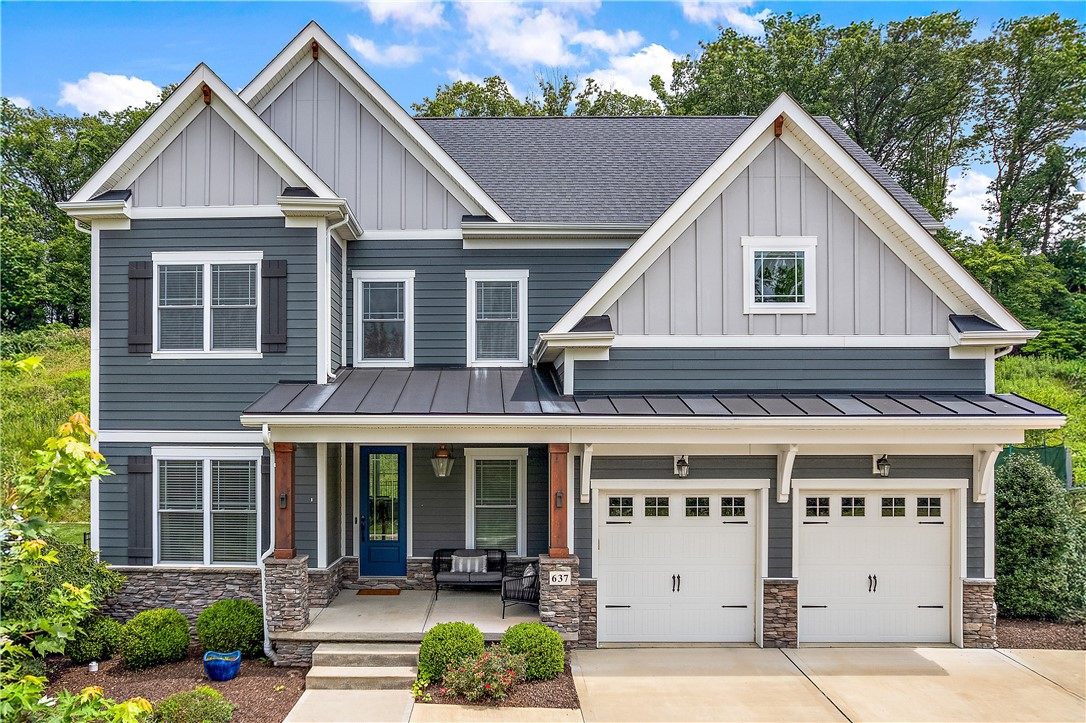 637 Chilliwack Ln