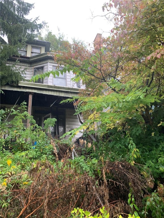327 Elizabeth Ave