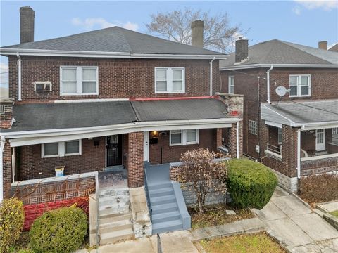 Photo of 903 Adelaide St, Pittsburgh, PA 15219 (MLS # 1731944)