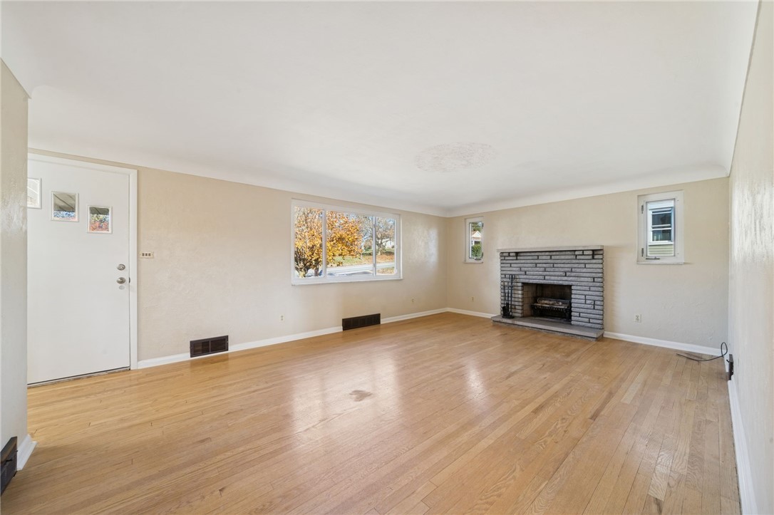 421 Robbins Station Rd