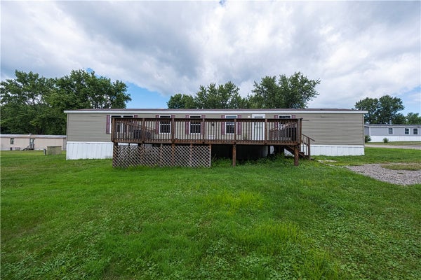 120 WOODVIEW DR, VALENCIA, PA 16059 - Image 5df2942ecd4cbb6de2b626794d5ce886/1590080180