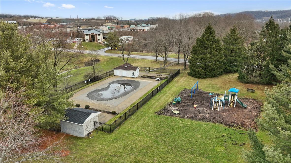 Seven Fields Boro, Pennsylvania 16046, United States, 2 Bedrooms Bedrooms, ,2 BathroomsBathrooms,Residential,Contingent,1203