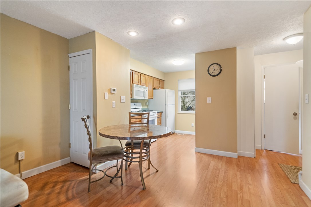 Seven Fields Boro, Pennsylvania 16046, United States, 2 Bedrooms Bedrooms, ,2 BathroomsBathrooms,Residential,Contingent,1203