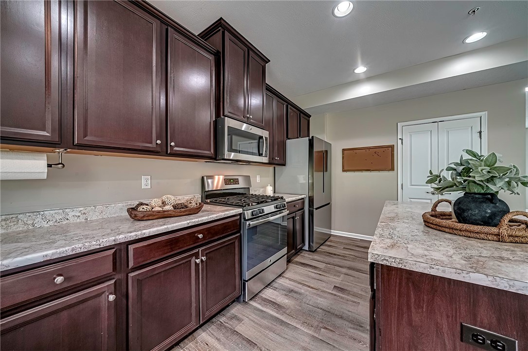 218 Noble Woods Dr