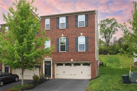 218 Noble Woods Dr Moon/Crescent Twp PA 15108