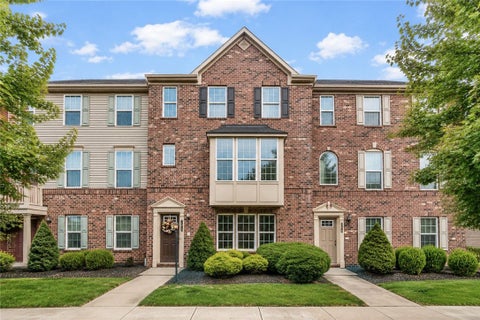 Townhouse For Sale - 308 Courage Lane Ln<br/> Cranberry Twp, PA 16066